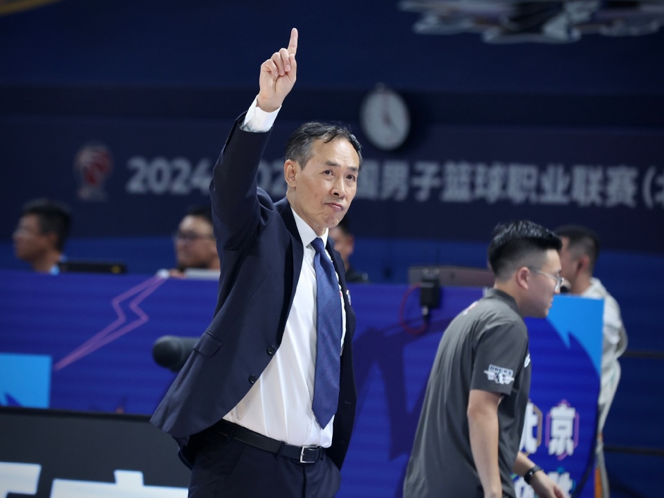 CBA球队新帅上任，振兴球队成为首要任务的简单介绍