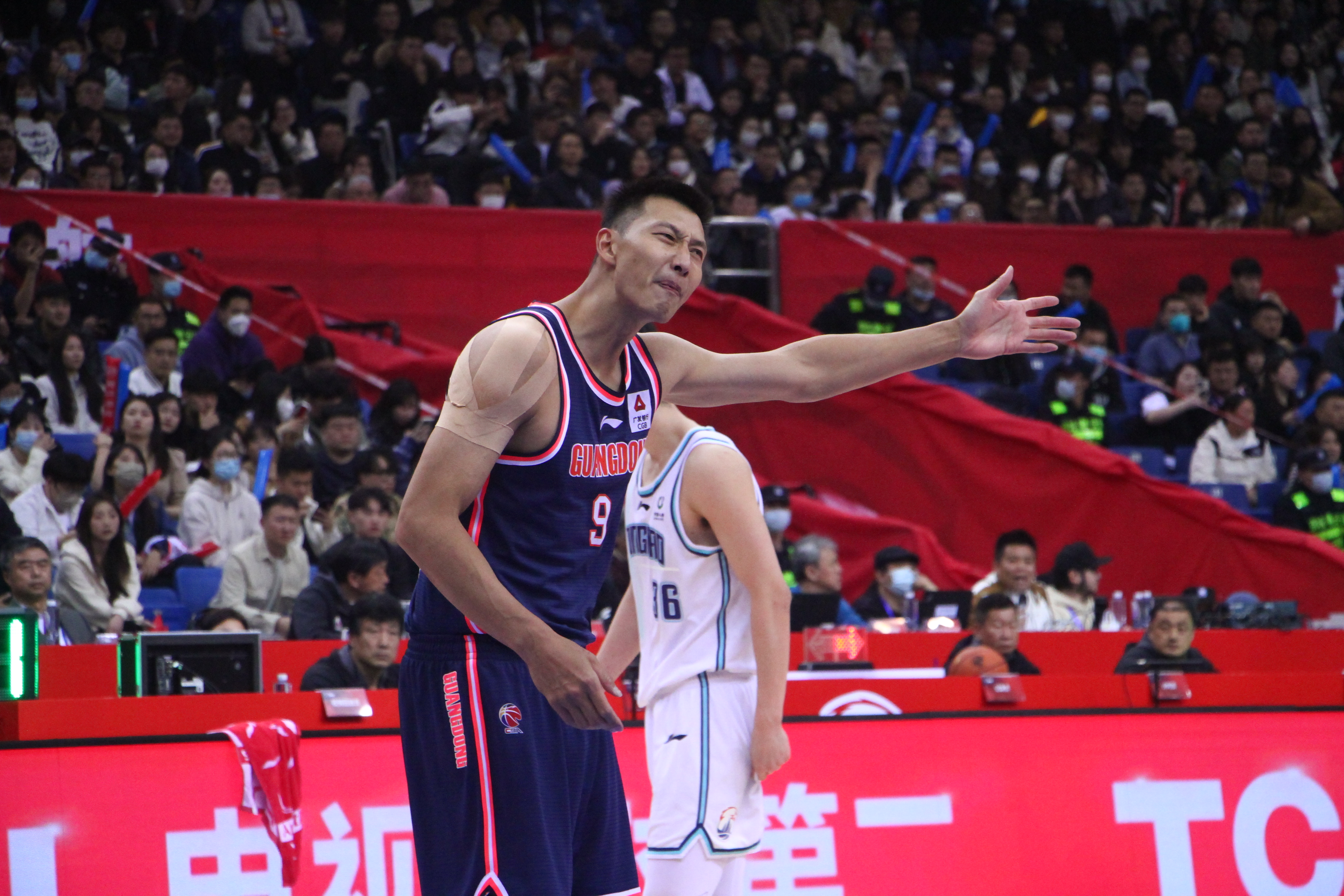 开云APP-火箭队多点开花，贯穿全场取得关键胜利