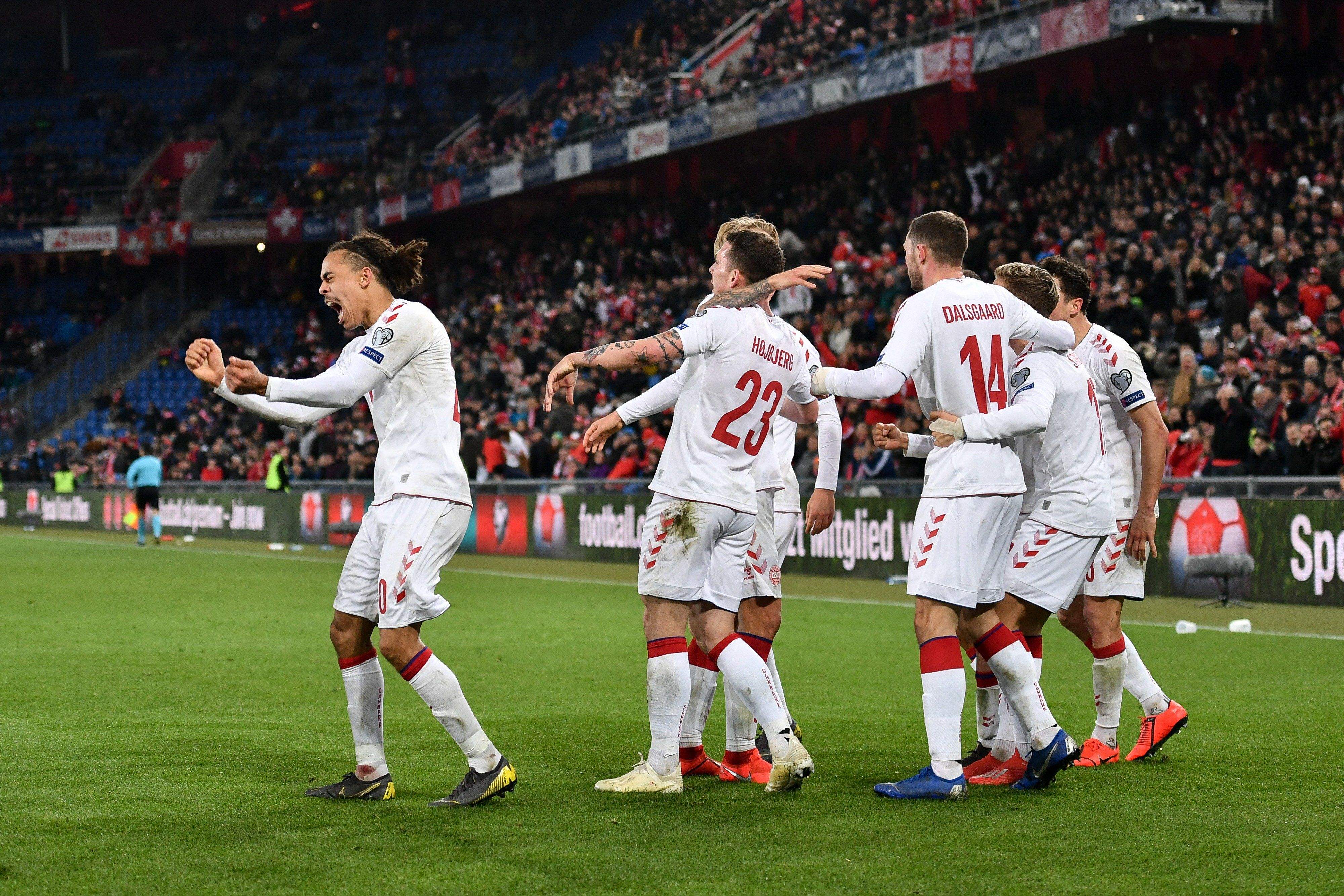 开云下载-欧洲杯预选赛比分悬念！西班牙VS瑞典对决