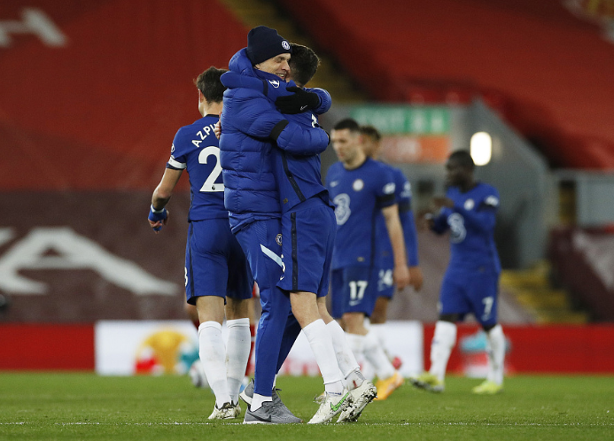 红蓝对决,双方强敌交锋,胜者将夺魁不可预料的简单介绍 红蓝对决,双方强敌交锋,胜者将夺魁不可预料的简单介绍