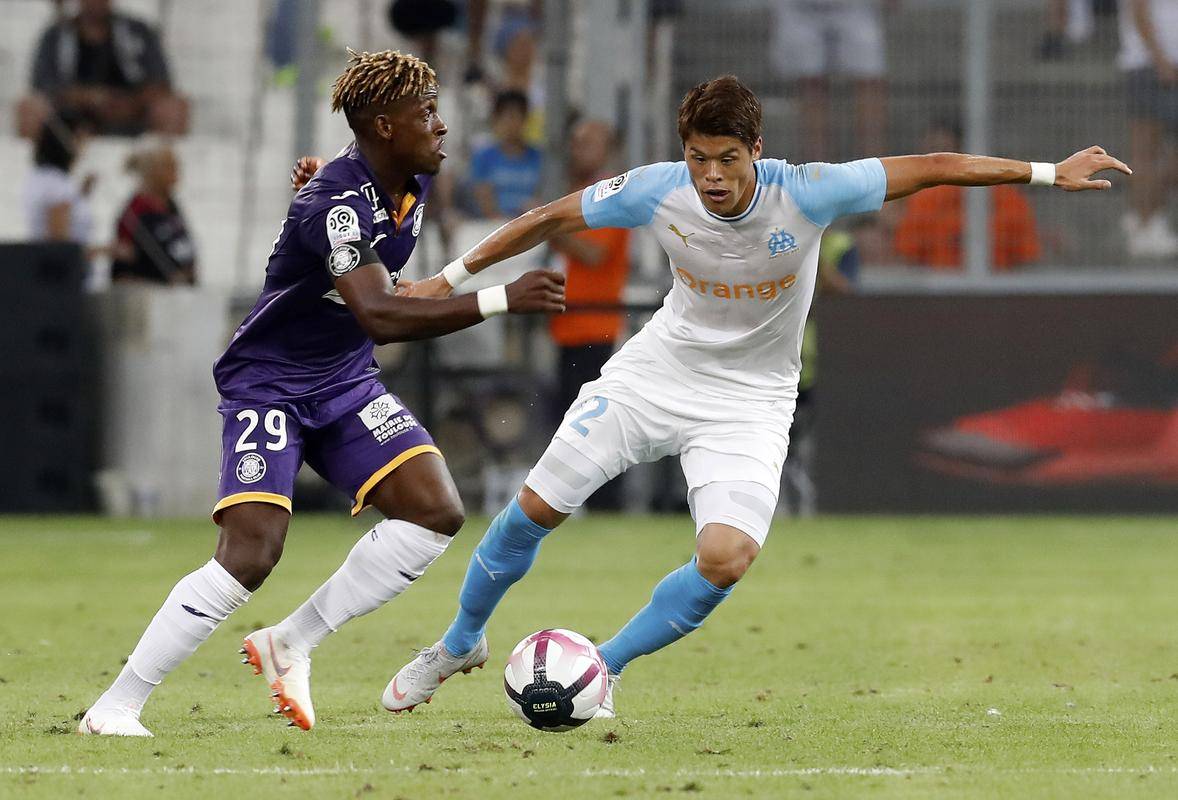 朗斯主场击败对手,保级前景明朗 朗斯主场击败对手,保级前景明朗