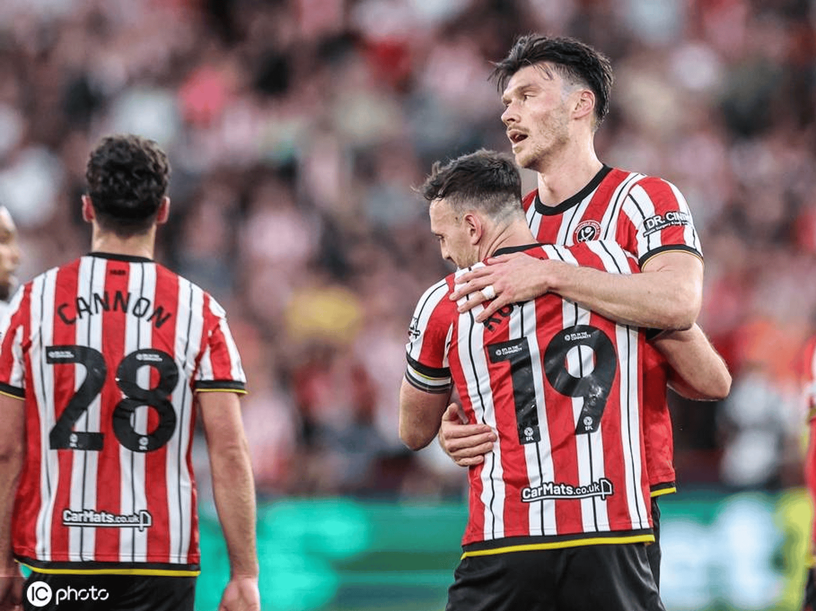 阿森纳主场艰难取胜,谢菲联力保不败 阿森纳主场艰难取胜,谢菲联力保不败