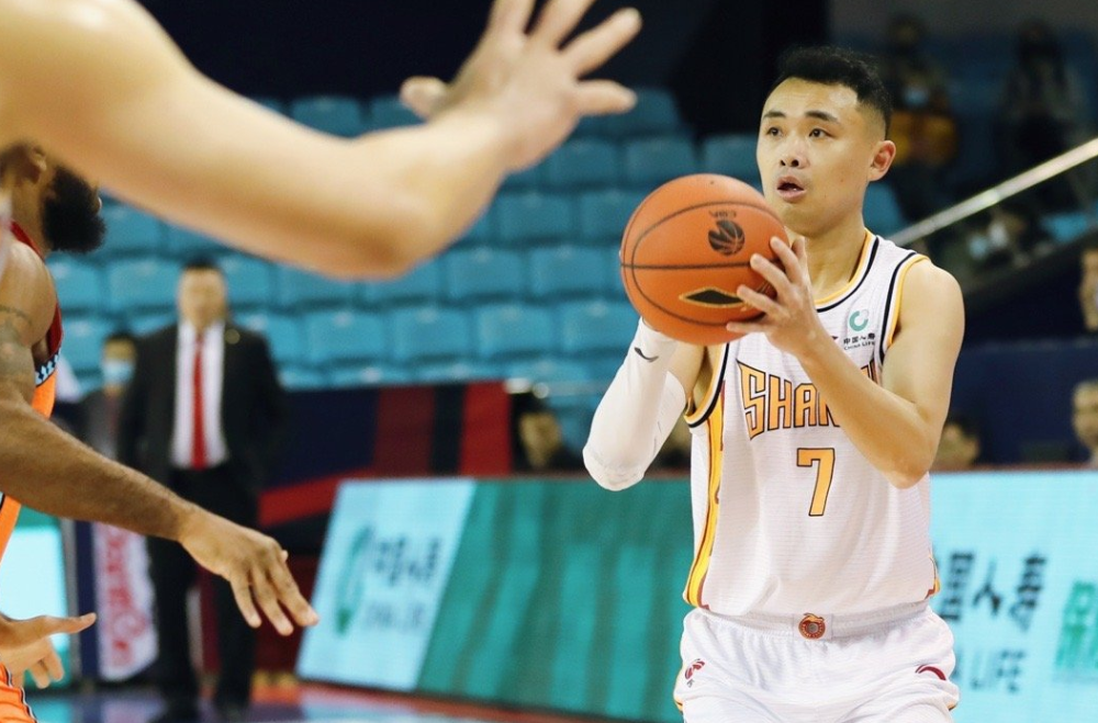 北京队力克福建队，米切尔高光表现的简单介绍