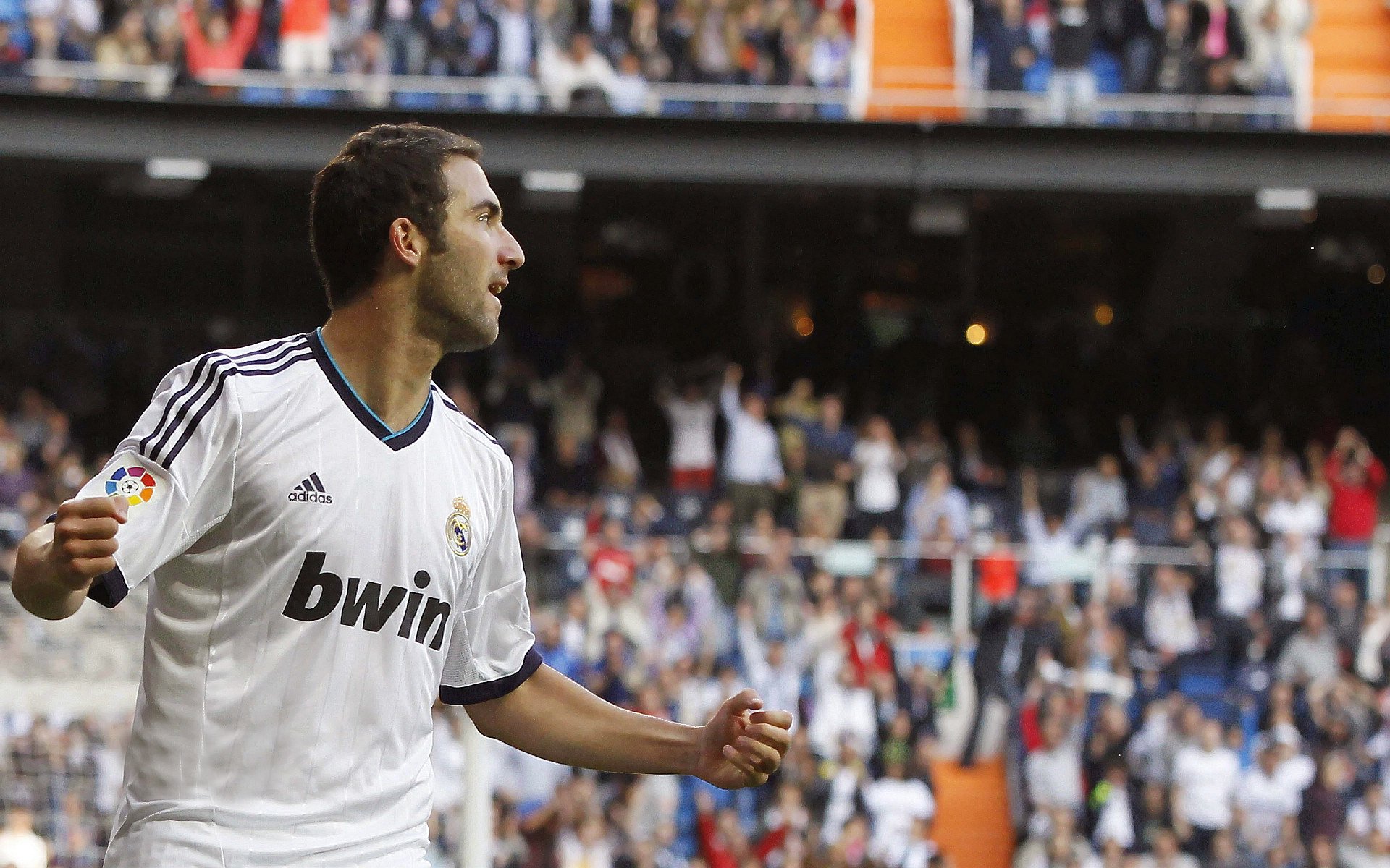 开云官网-血脉与时光的独舞，毕尔巴鄂哲学与本泽马的终极接管