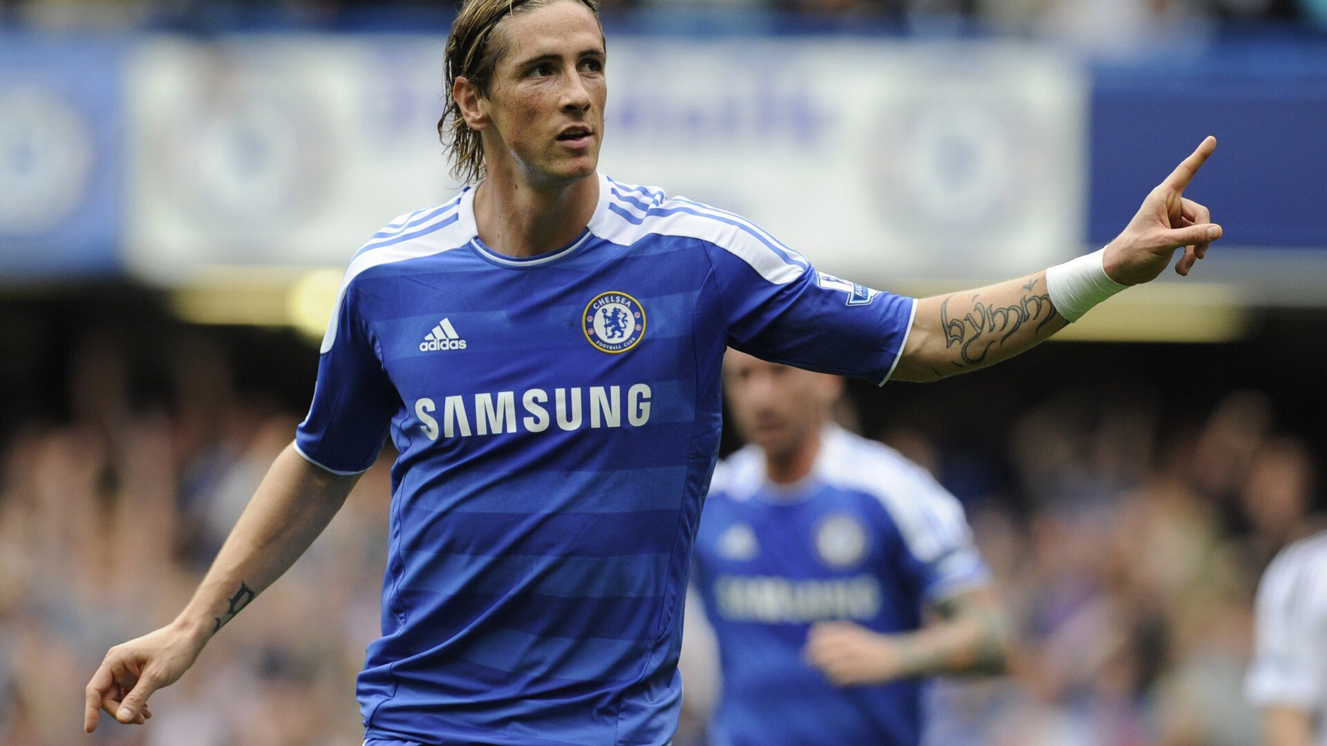 开云体育登录-1.6秒的颠覆，当哈斯扼住巨人的喉咙，塞恩斯在轰鸣中重写历史